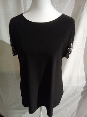 Tash & Sophie Black Short Sleeve Tee with Pearl-Embellished Sleeves L